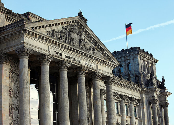 Reichstagsgebaeude_julia_NowakKatz.jpg Reichstagsgebaeude_julia_NowakKatz.jpg