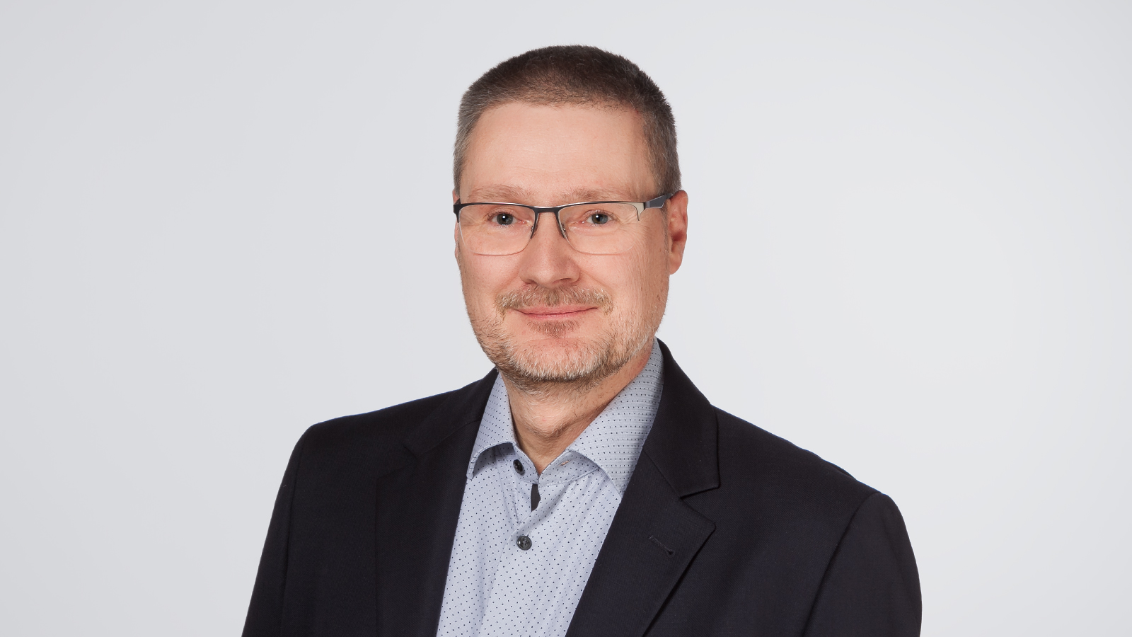 10_Belz_Harry_6974_sRGB.jpg 10_Belz_Harry_6974_sRGB.jpg